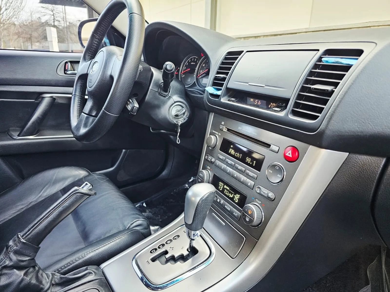 Used 2006 Subaru Legacy 2.5i Limited w/ Appearance Group 1C AWD/4WD image 14
