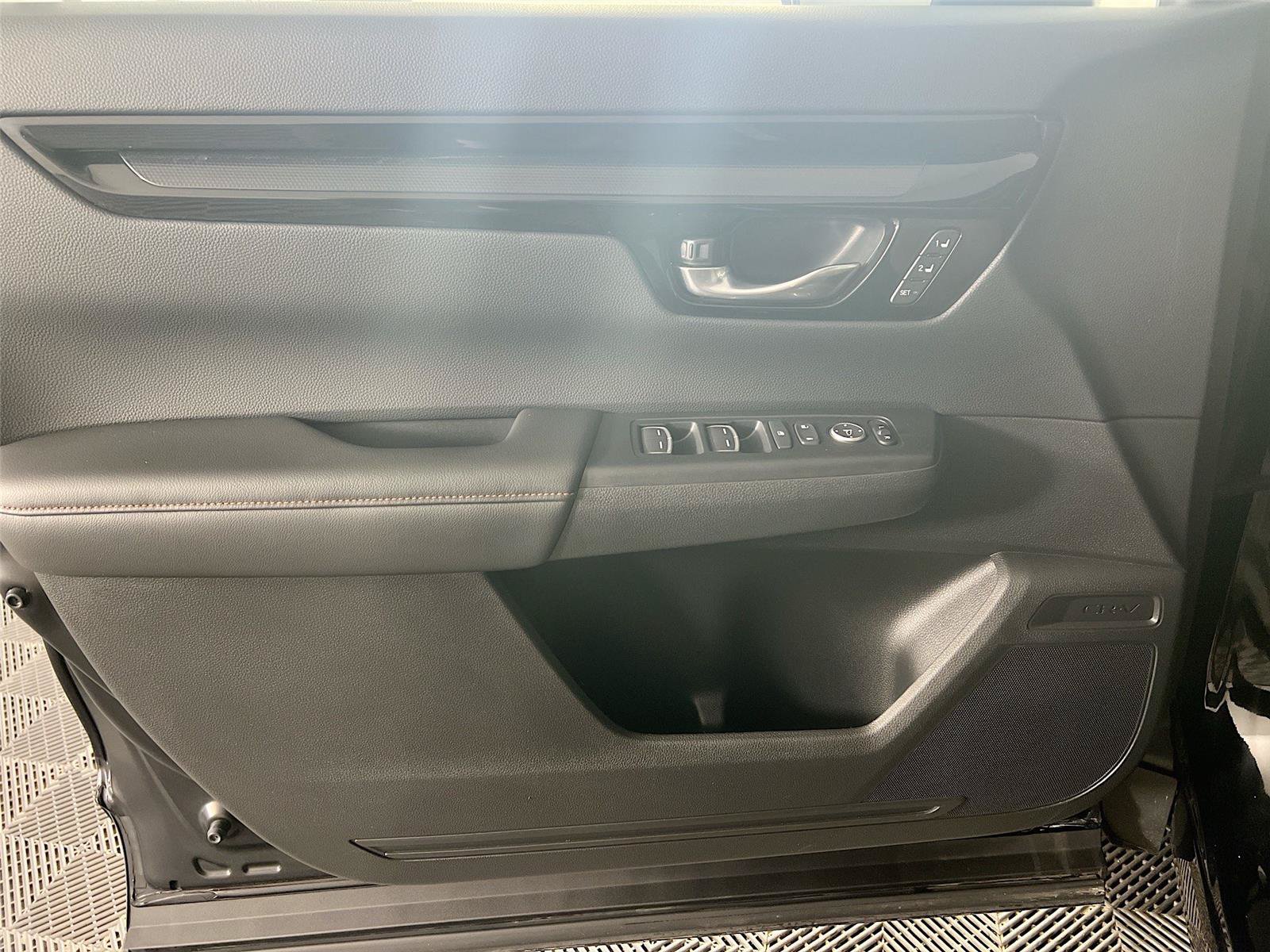 Used 2025 Honda CR-V Sport Touring image 19