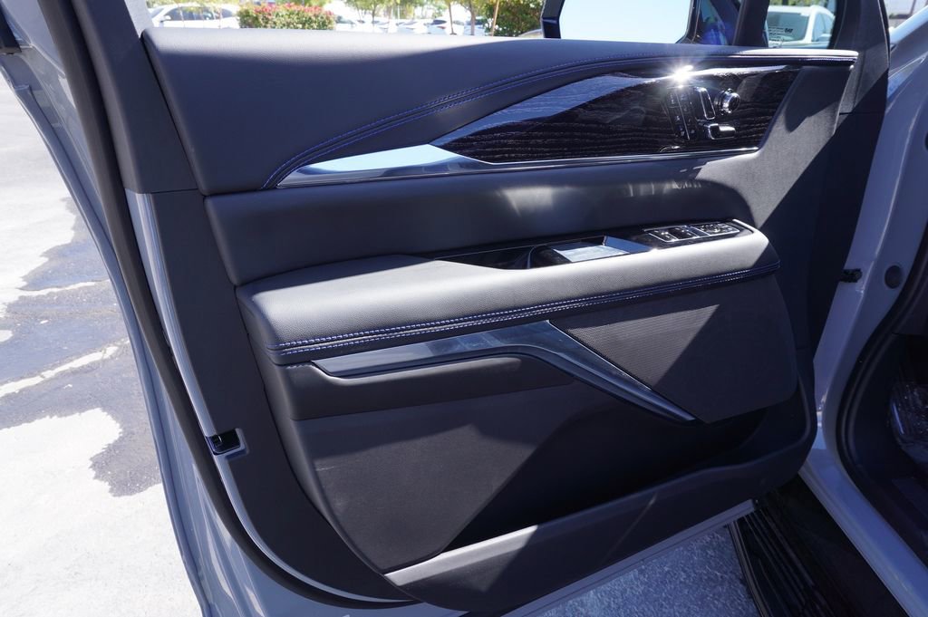 New 2026 Cadillac Escalade IQ Luxury 1 image 15