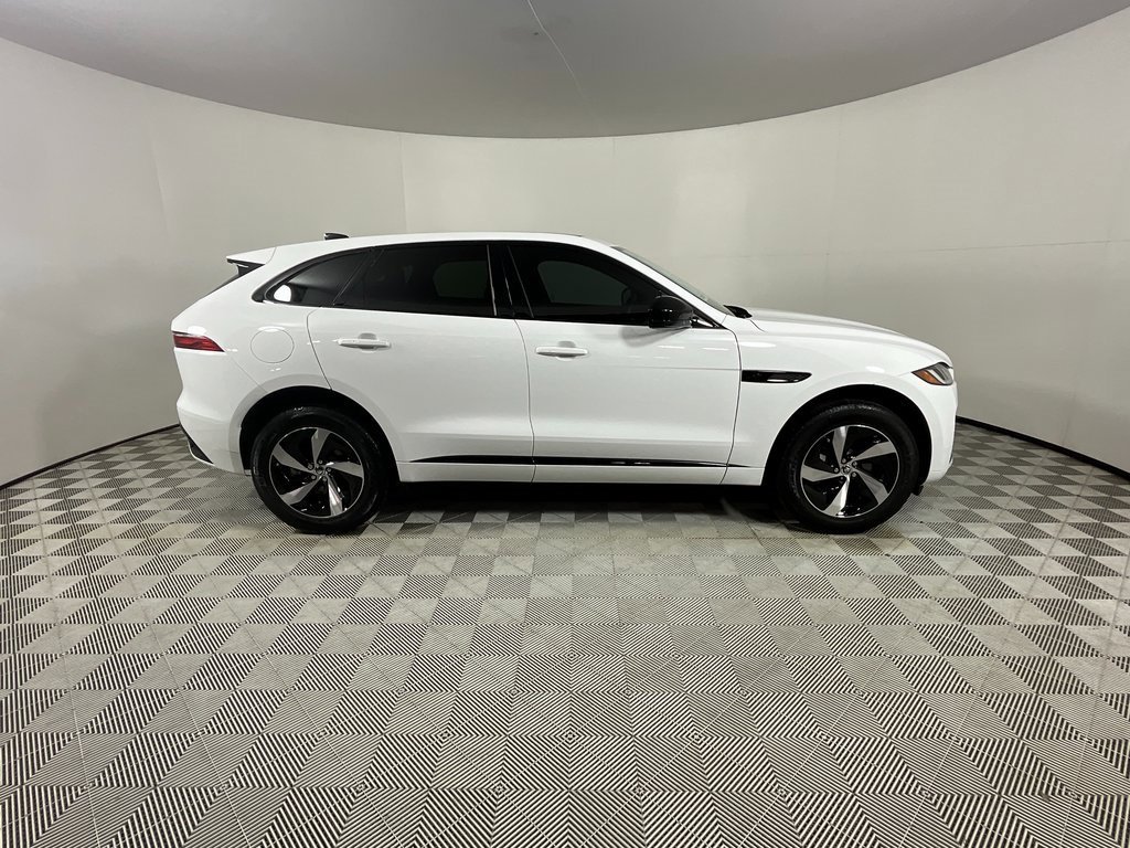 Used 2025 Jaguar F-PACE R-Dynamic S image 5