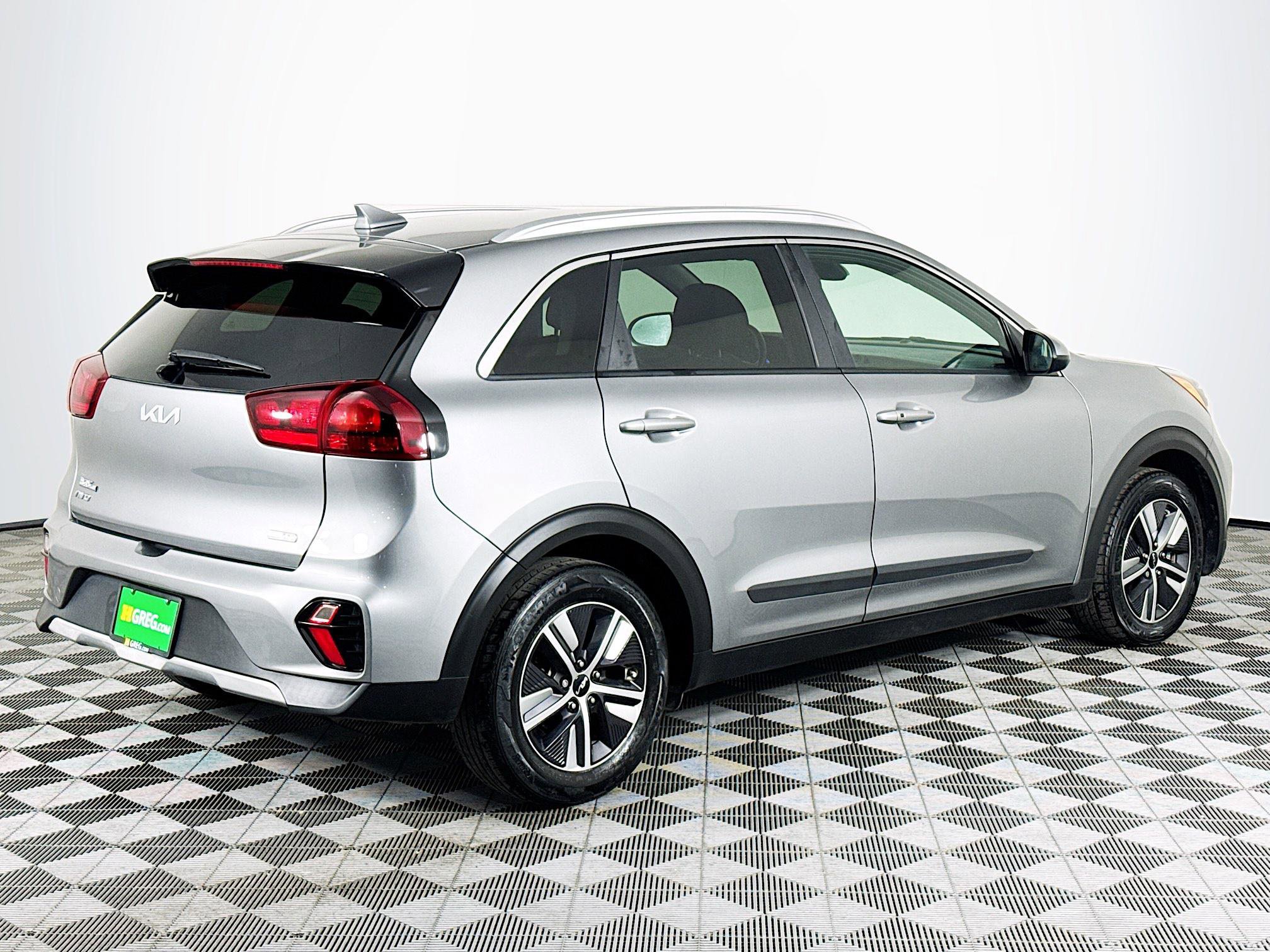 Used 2022 Kia Niro LXS image 10