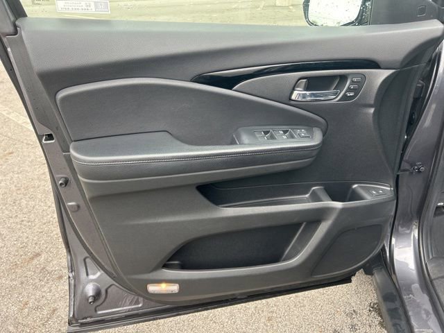 Used 2020 Honda Pilot Elite image 10
