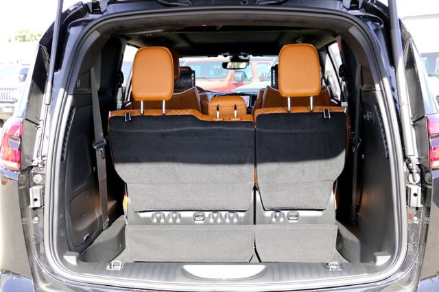 New 2026 Chrysler Pacifica Pinnacle image 25