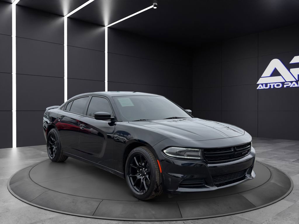 Used 2021 Dodge Charger SXT w/ Blacktop Package image 3