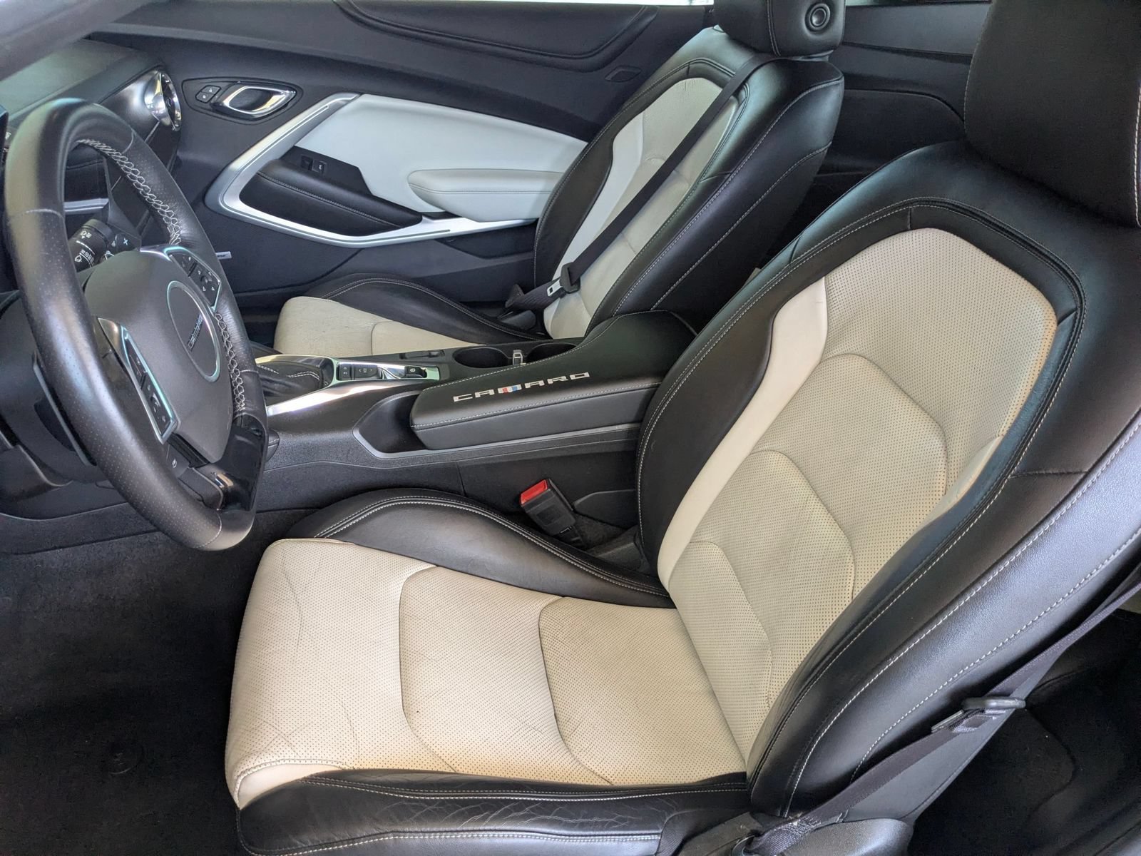 Used 2016 Chevrolet Camaro LT RWD image 20