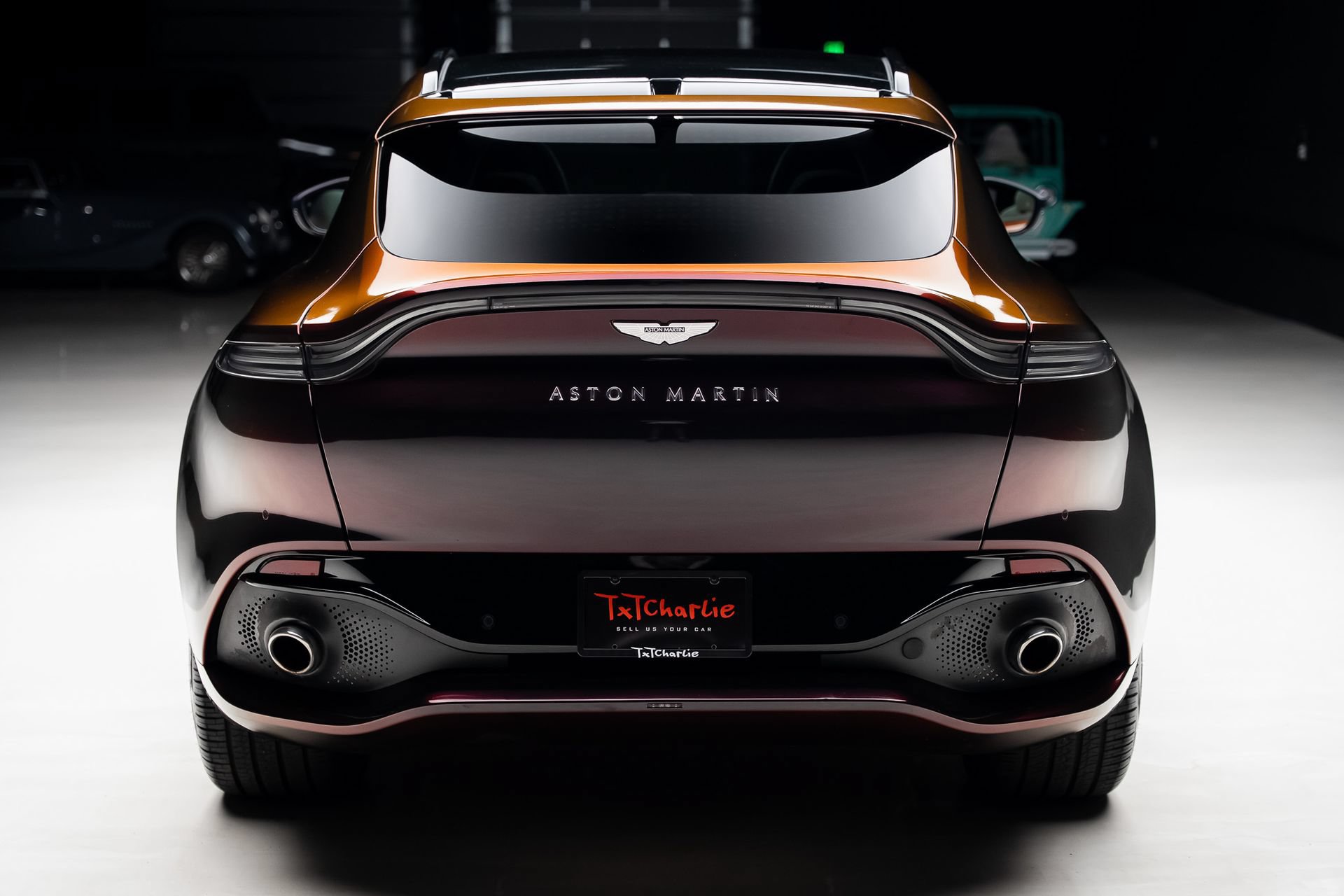 Used 2023 Aston Martin DBX AWD/4WD image 25