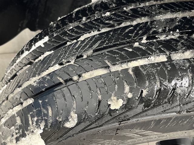 Used 2025 Jeep Compass Limited w/ High Altitude Package image 36