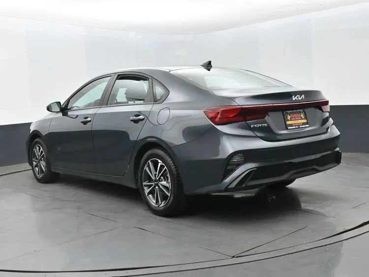 Used 2024 Kia Forte LXS FWD image 9