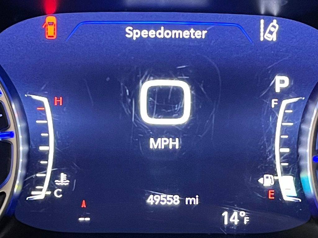 Used 2025 Chrysler Pacifica Select image 32