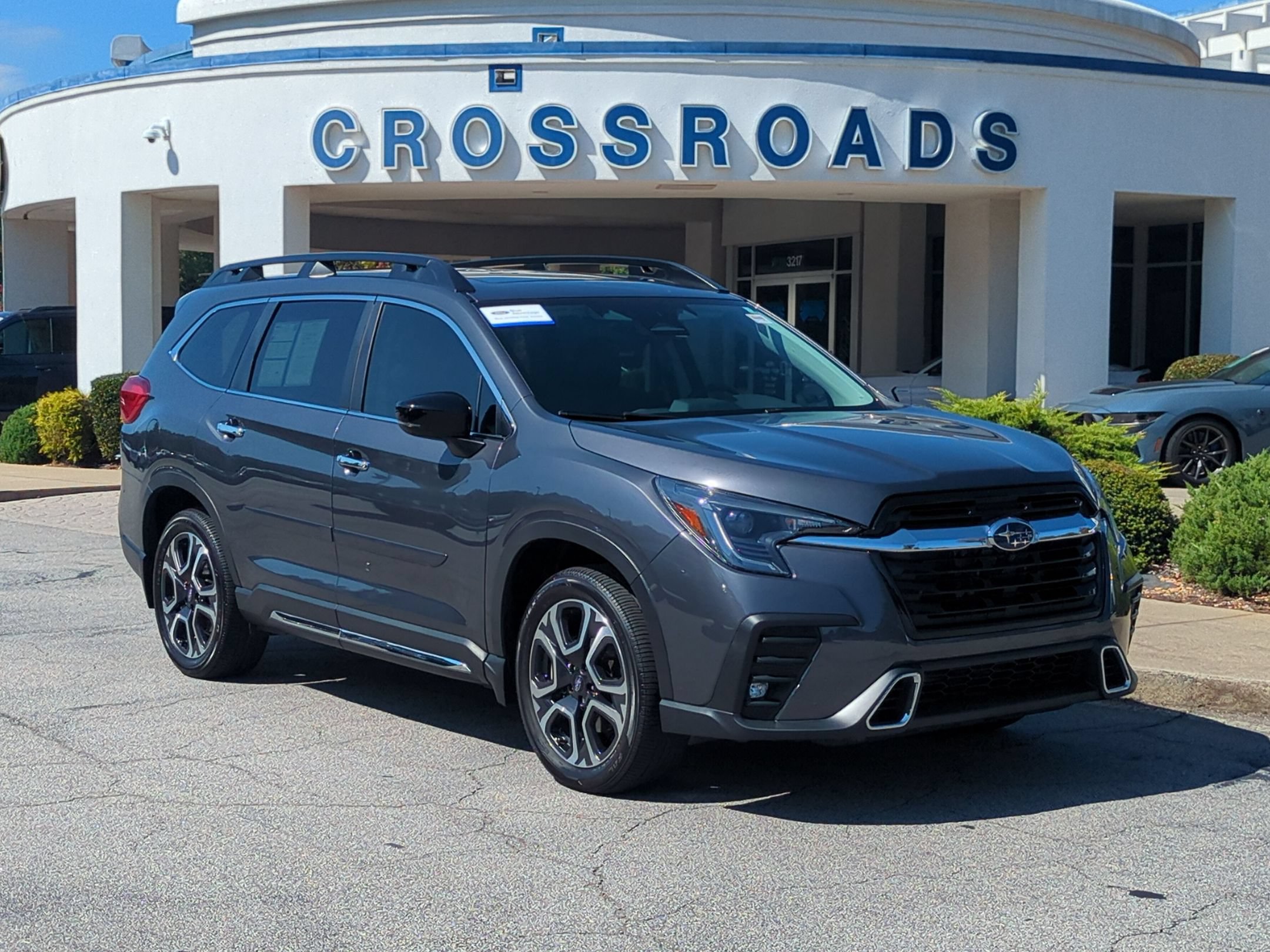 Used 2024 Subaru Ascent Touring w/ Popular Package #2