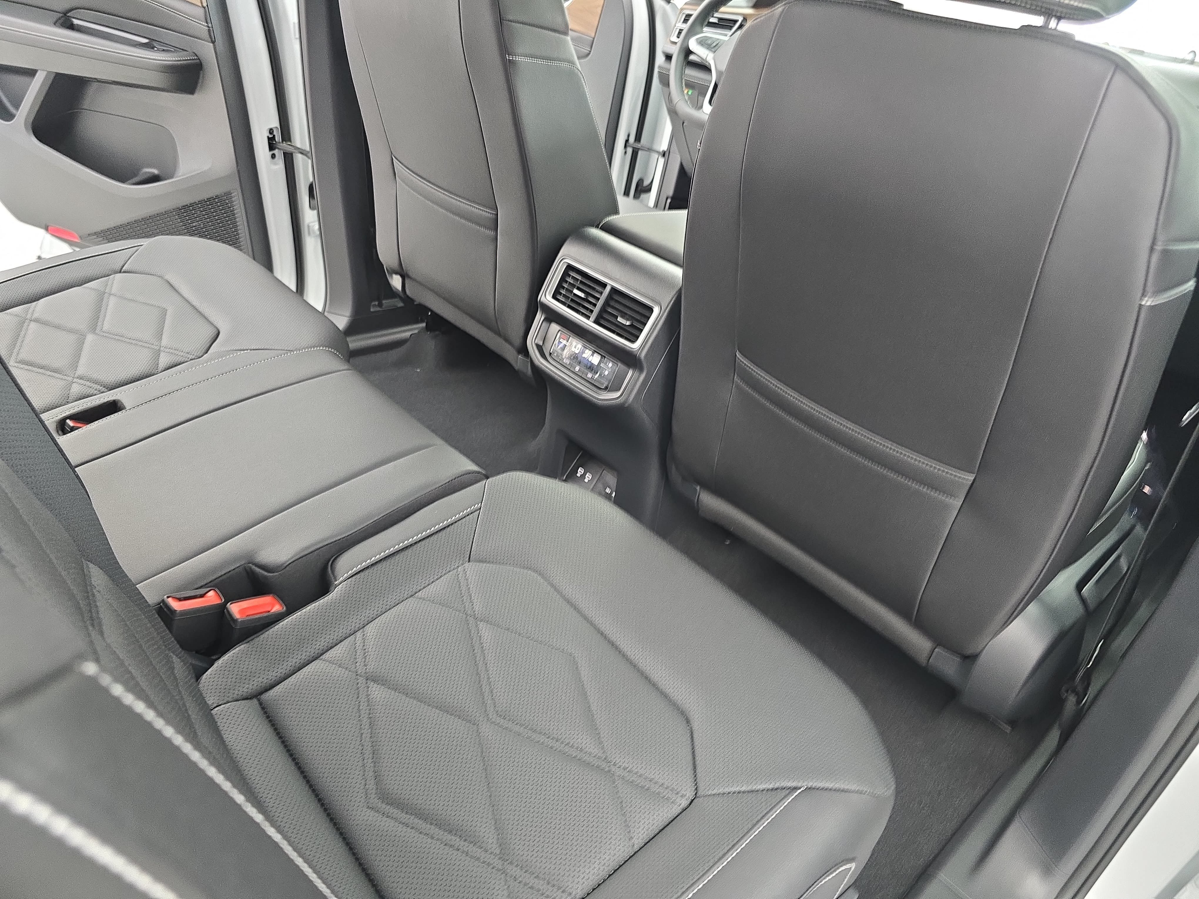 New 2026 Volkswagen Atlas SE AWD/4WD image 11