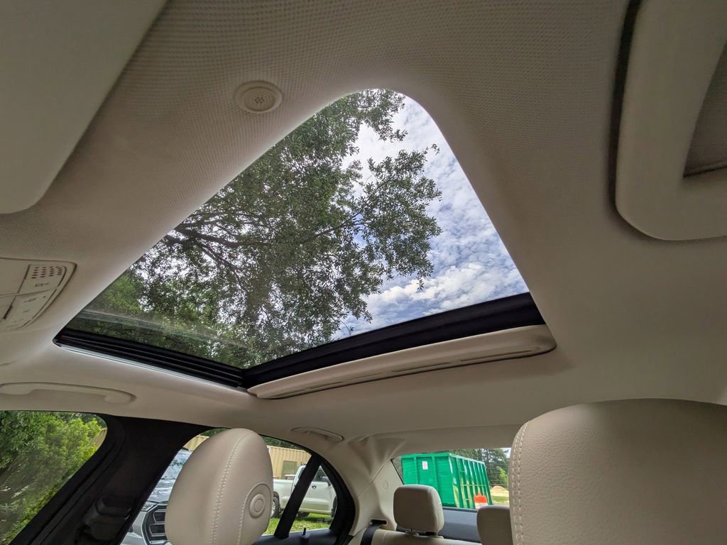 Used 2019 Mercedes-Benz C 300 Sedan image 20