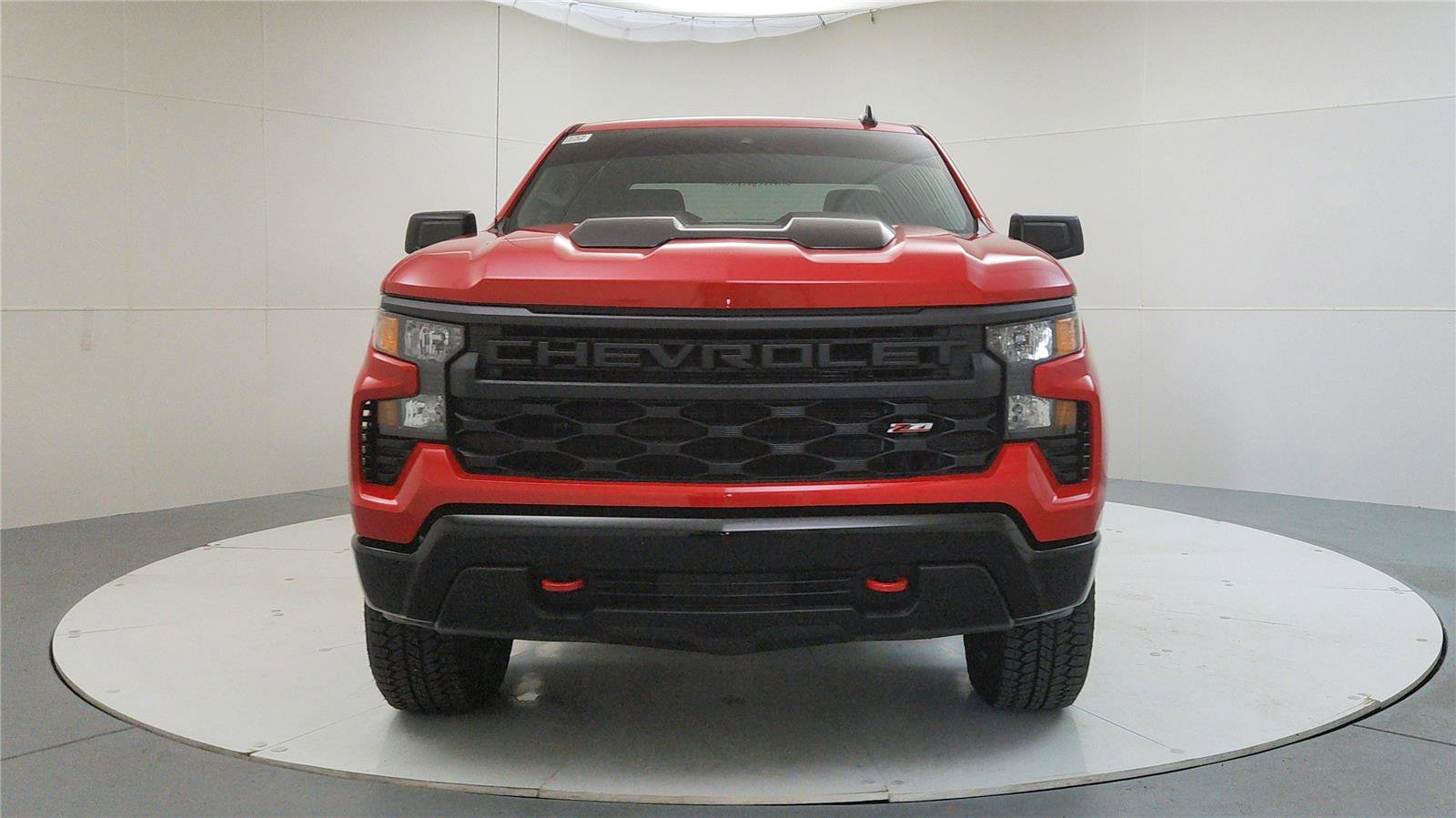 Used 2025 Chevrolet Silverado 1500 Custom Trail Boss image 2