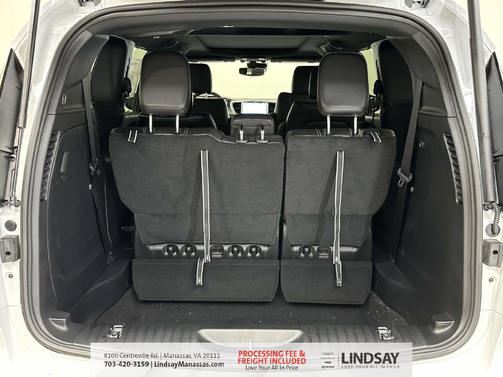 New 2026 Chrysler Pacifica Select w/ S Appearance Package FWD image 10