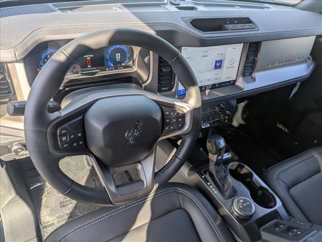 New 2025 Ford Bronco Outer Banks image 3