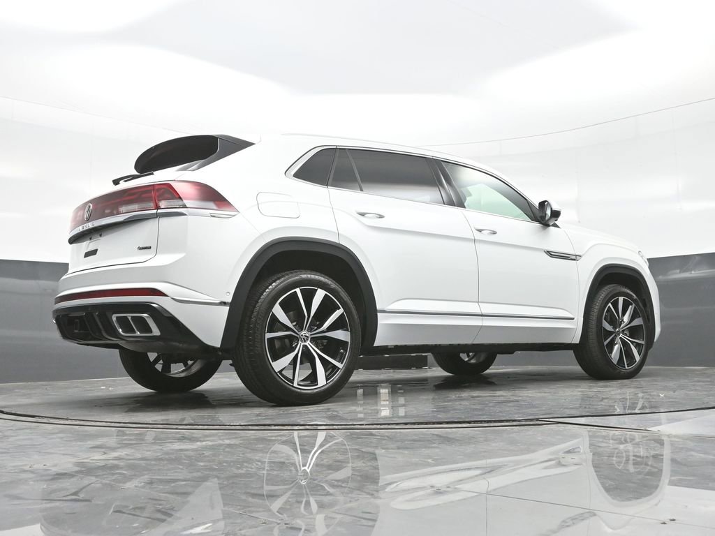 Used 2025 Volkswagen Atlas Cross Sport SEL Premium R-Line image 21