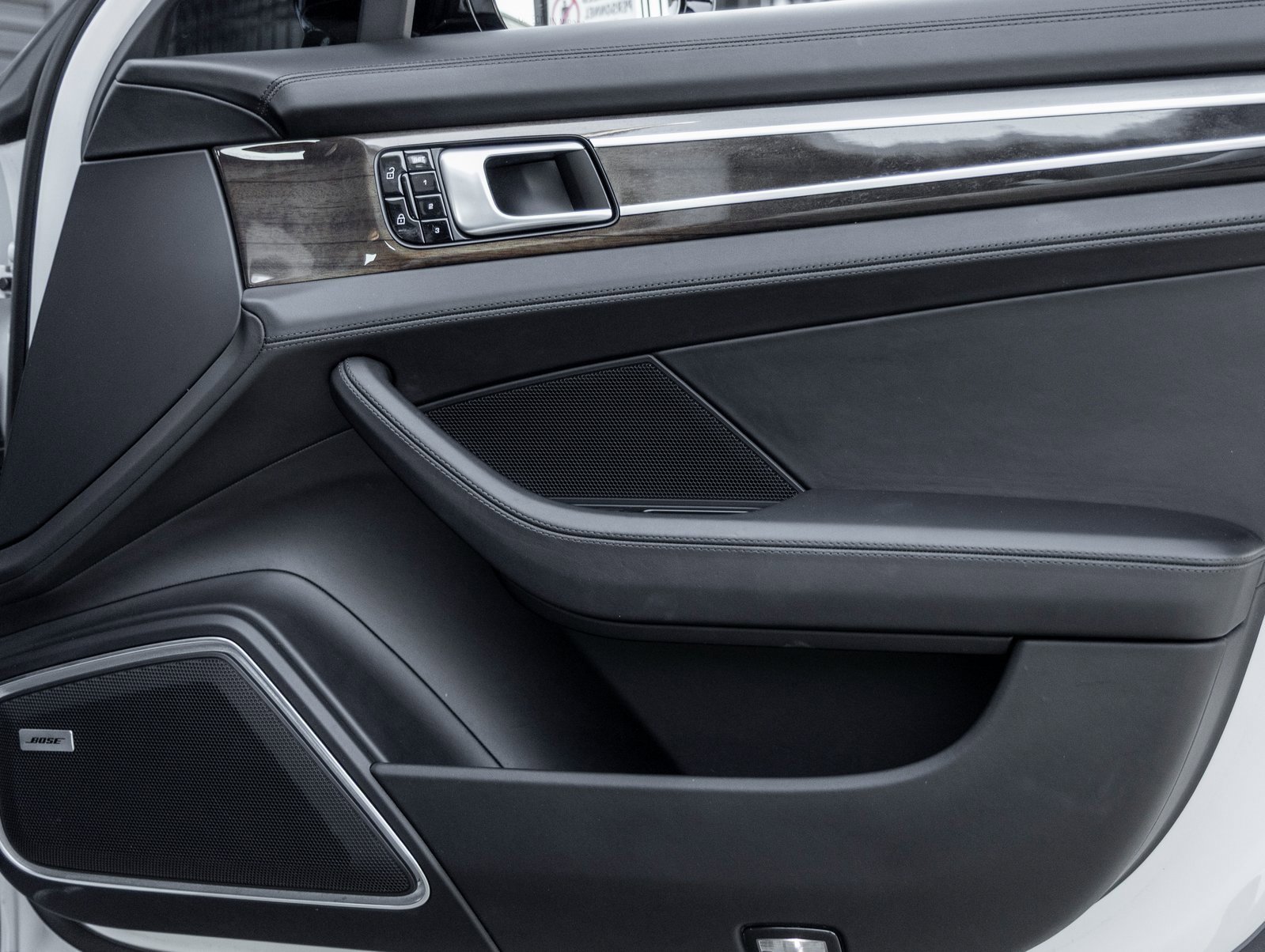 Used 2020 Porsche Panamera GTS image 41