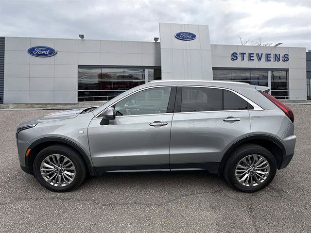 Used 2024 Cadillac XT4 Premium Luxury AWD/4WD image 3