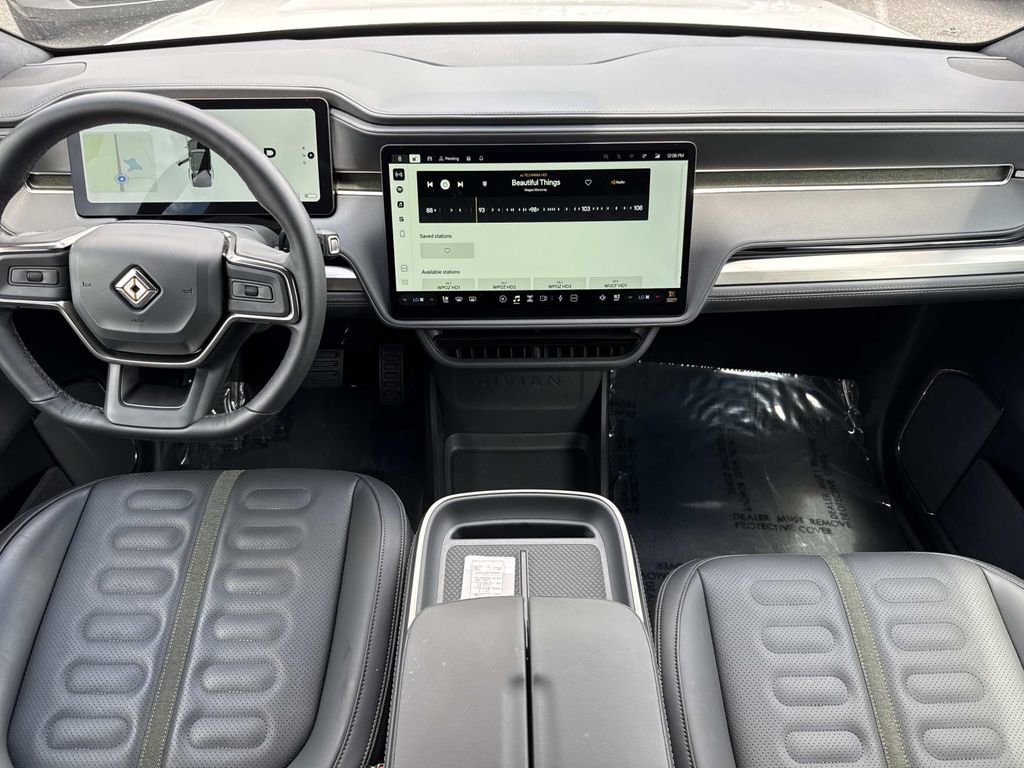 Used 2025 Rivian R1S Adventure AWD/4WD image 19
