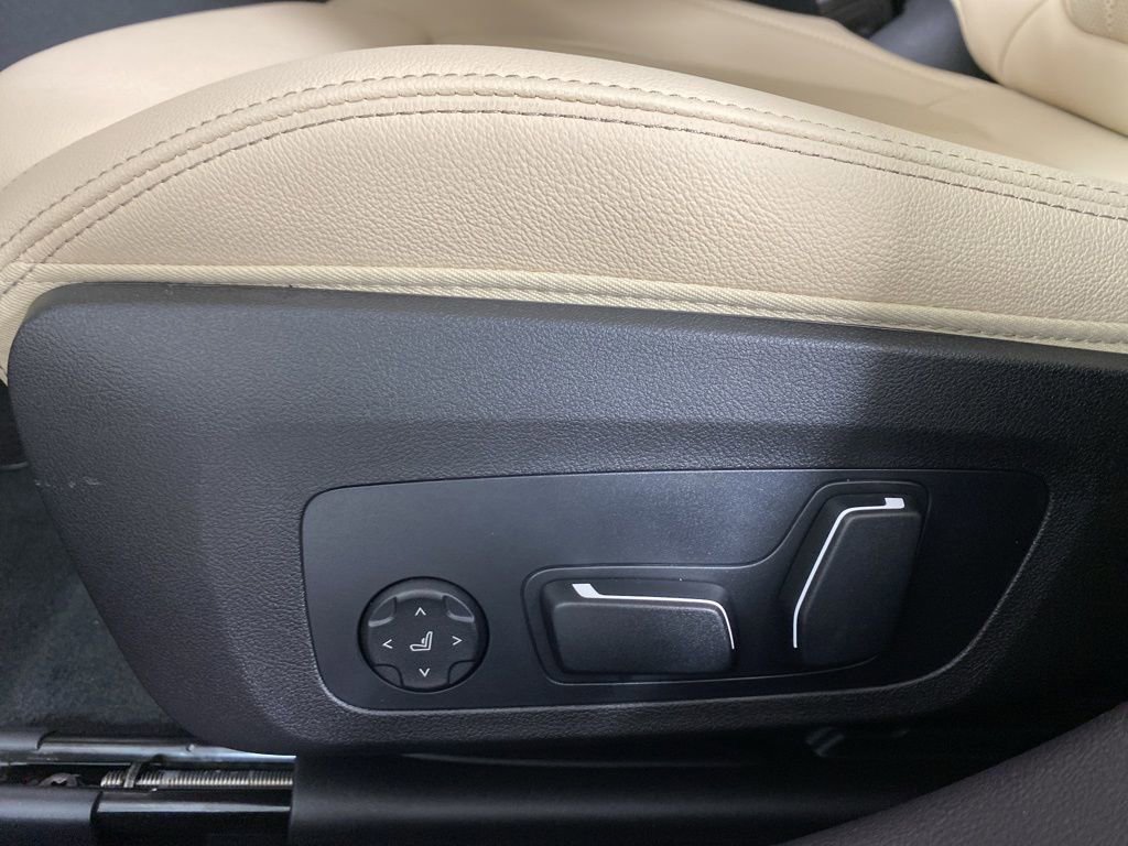 New 2026 BMW M340i xDrive w/ Premium Package image 9