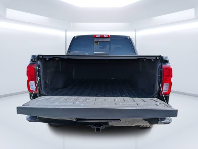 Used 2018 Chevrolet Silverado 1500 High Country RWD image 13