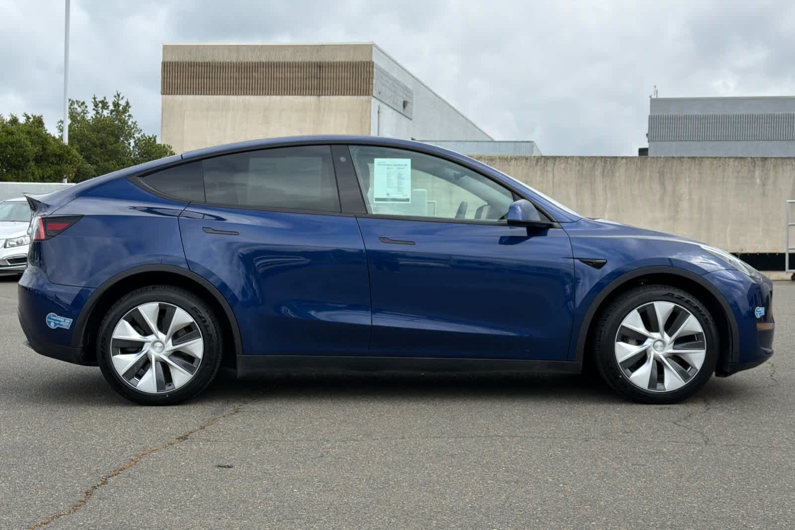 Used 2021 Tesla Model Y Long Range AWD/4WD image 6