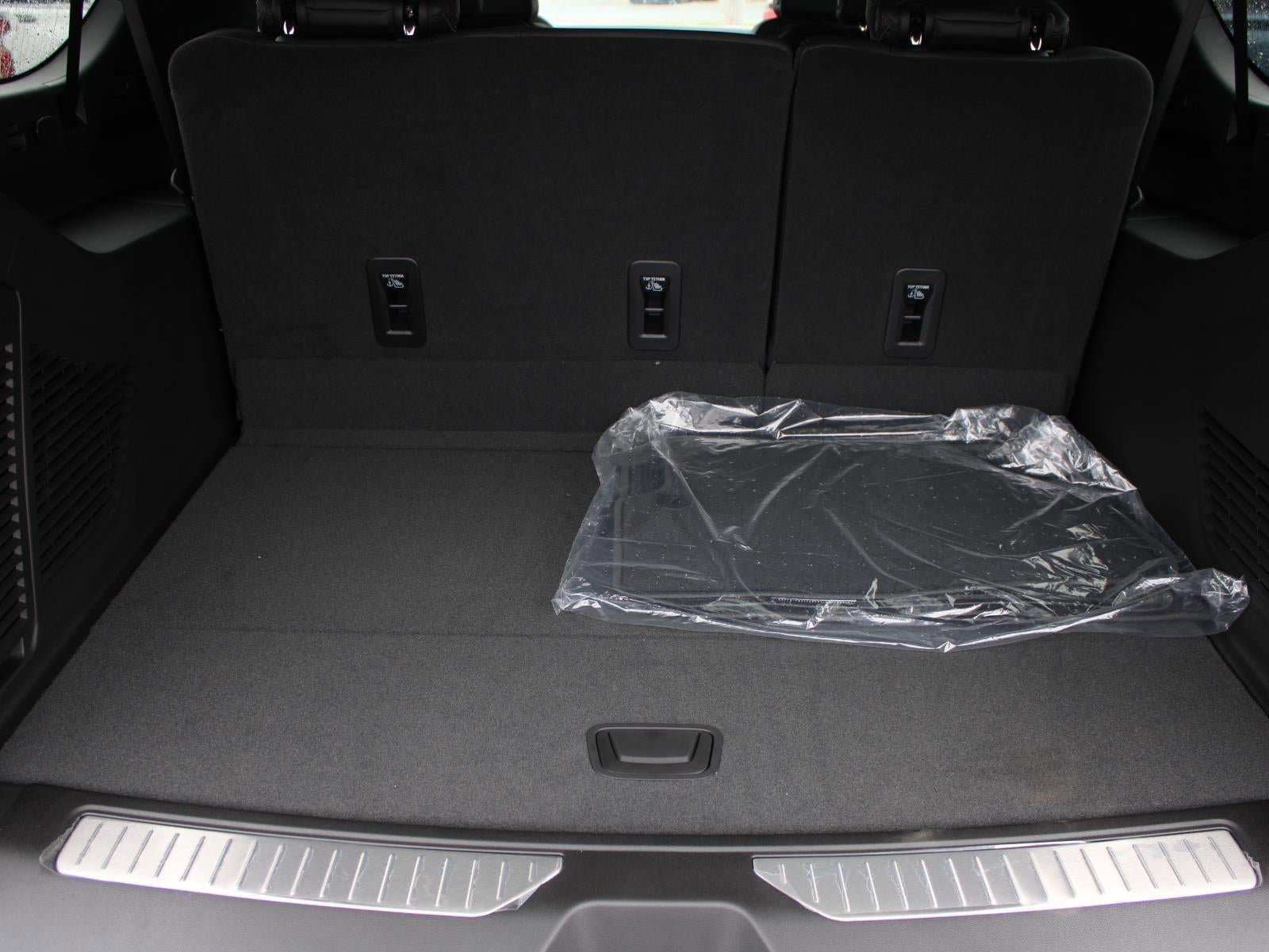 New 2026 Chevrolet Suburban RST w/ RST Capability Package AWD/4WD image 8