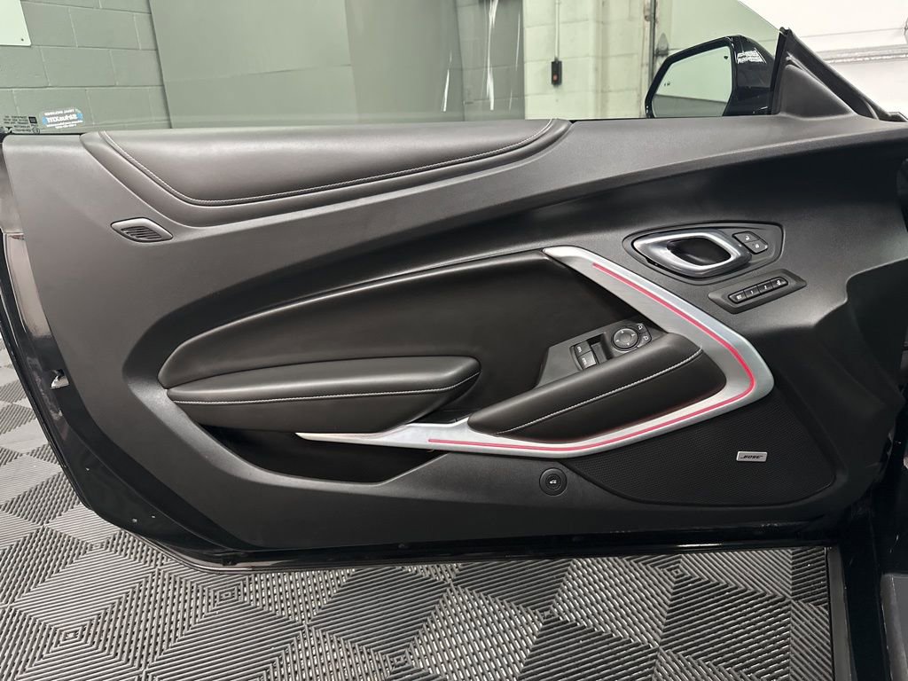 Used 2019 Chevrolet Camaro SS image 17
