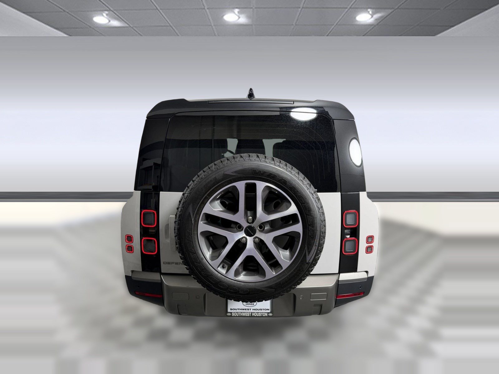 Used 2026 Land Rover Defender 130 S AWD/4WD image 10