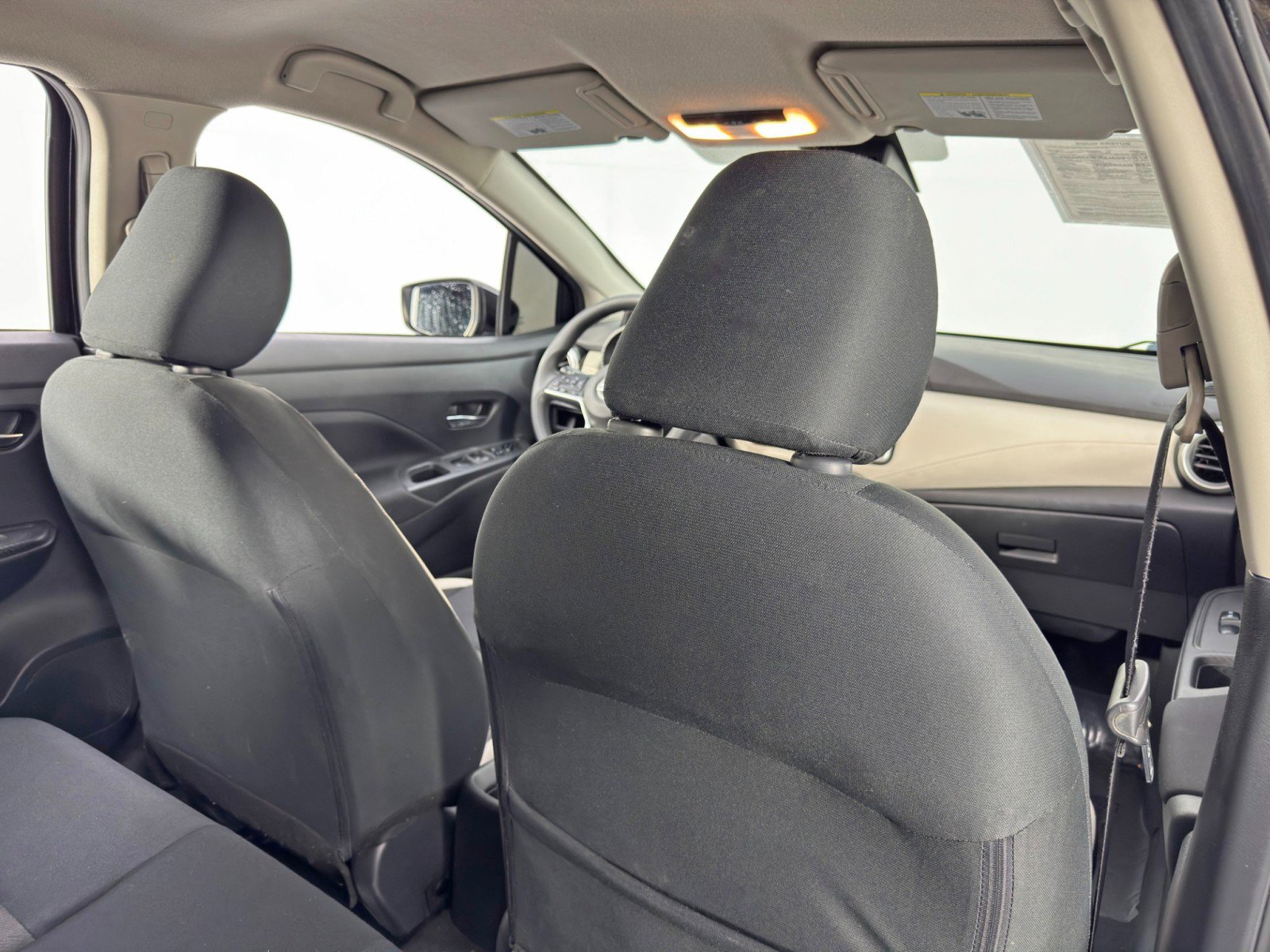 Used 2021 Nissan Versa SV image 28