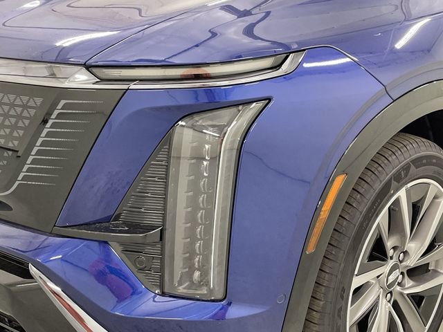 New 2026 Cadillac Vistiq Sport w/ LPO, Floor Liner Package image 16