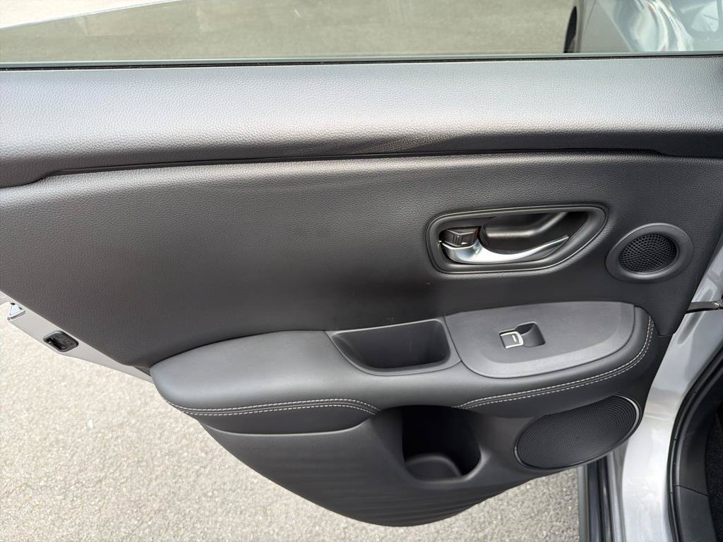 Certified 2025 Acura ADX AWD image 25