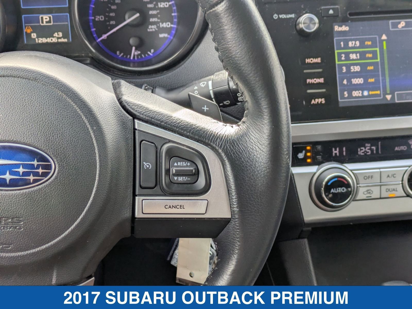 Used 2017 Subaru Outback 2.5i Premium image 19