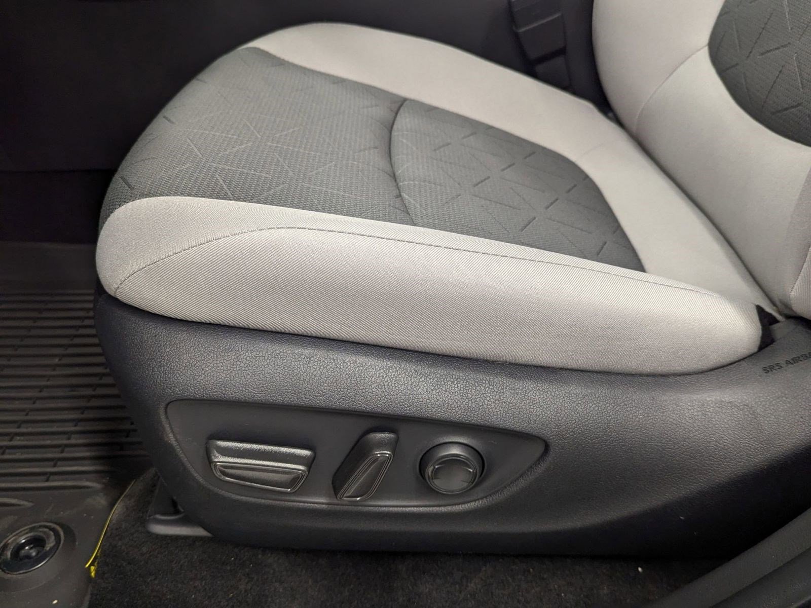 New 2025 Toyota RAV4 XLE image 11