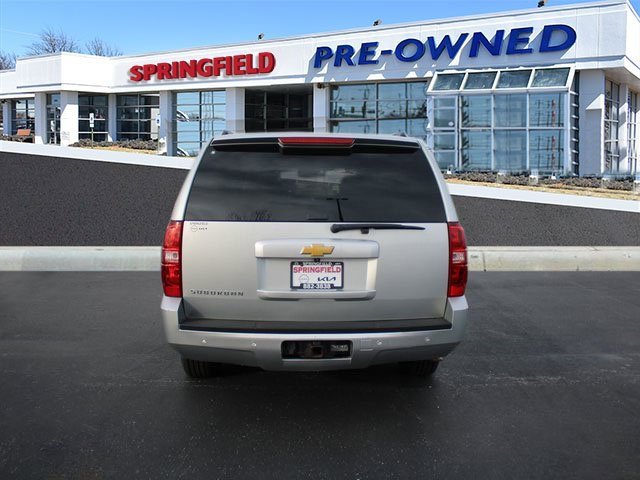 Used 2014 Chevrolet Suburban LT w/ Luxury Package image 5