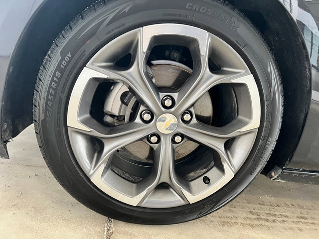 Used 2023 Chevrolet Malibu LT FWD image 12