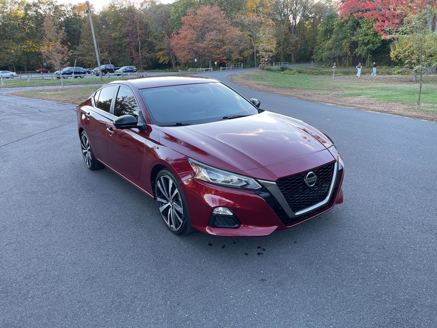 Used 2022 Nissan Altima 2.5 SR image 2