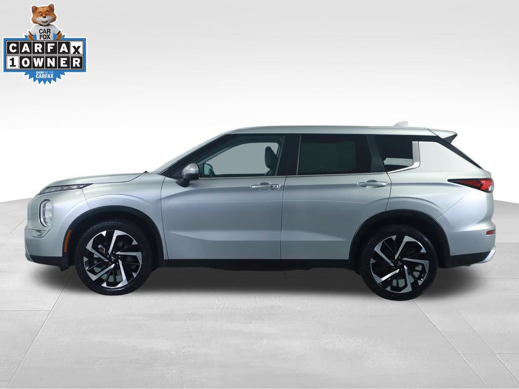 Used 2024 Mitsubishi Outlander SE AWD/4WD image 9