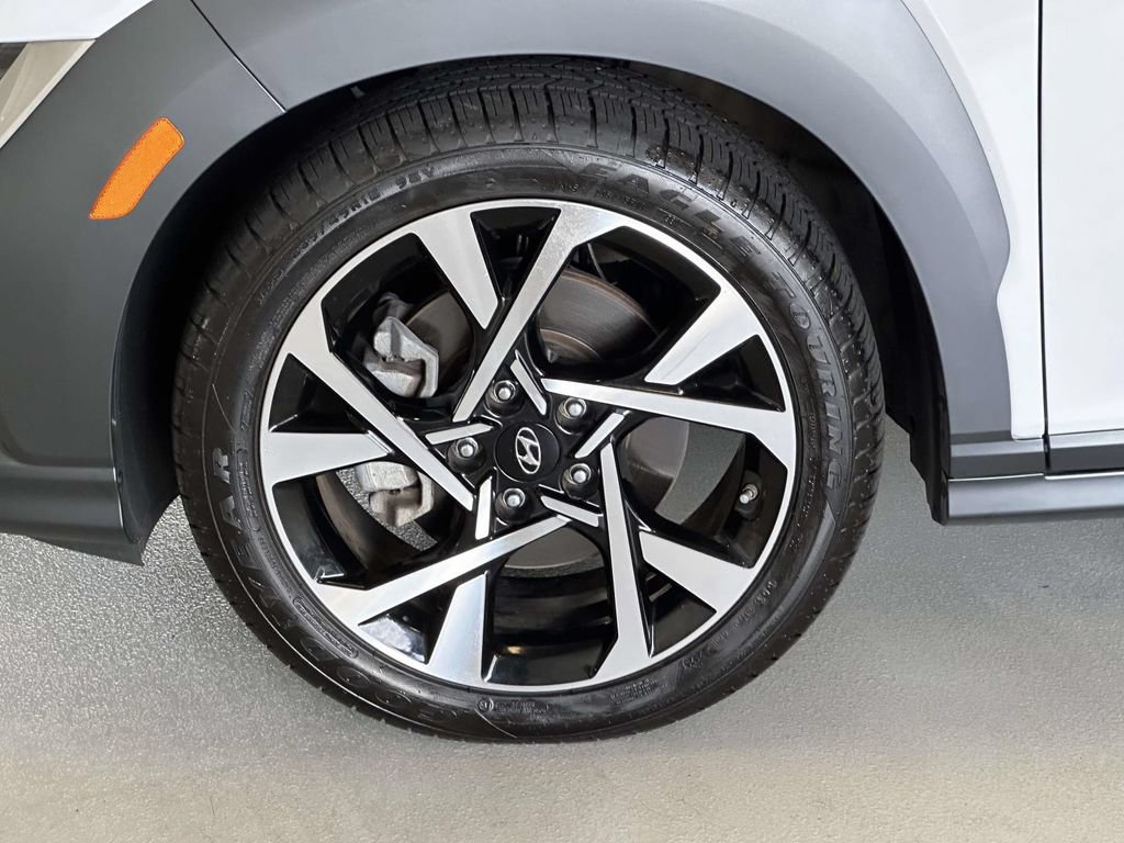 Used 2023 Hyundai Kona Limited w/ Cargo Package AWD/4WD image 8