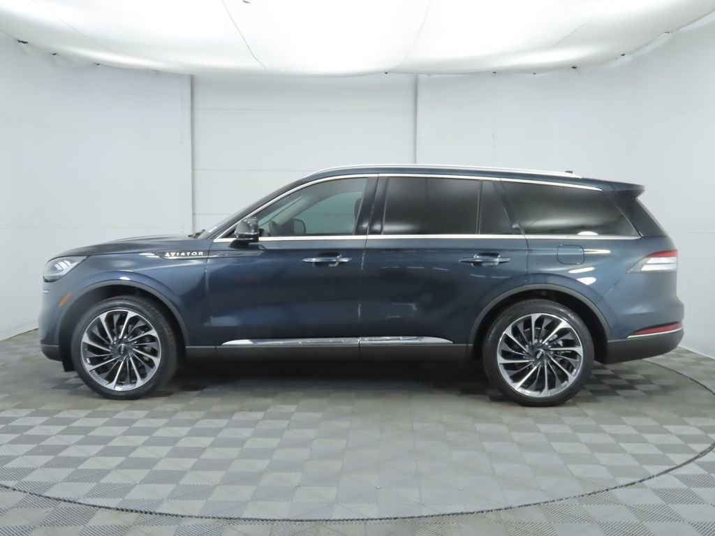 Used 2022 Lincoln Aviator Reserve w/ Equipment Group 201A image 8