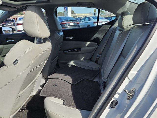 Used 2016 Acura TLX image 6