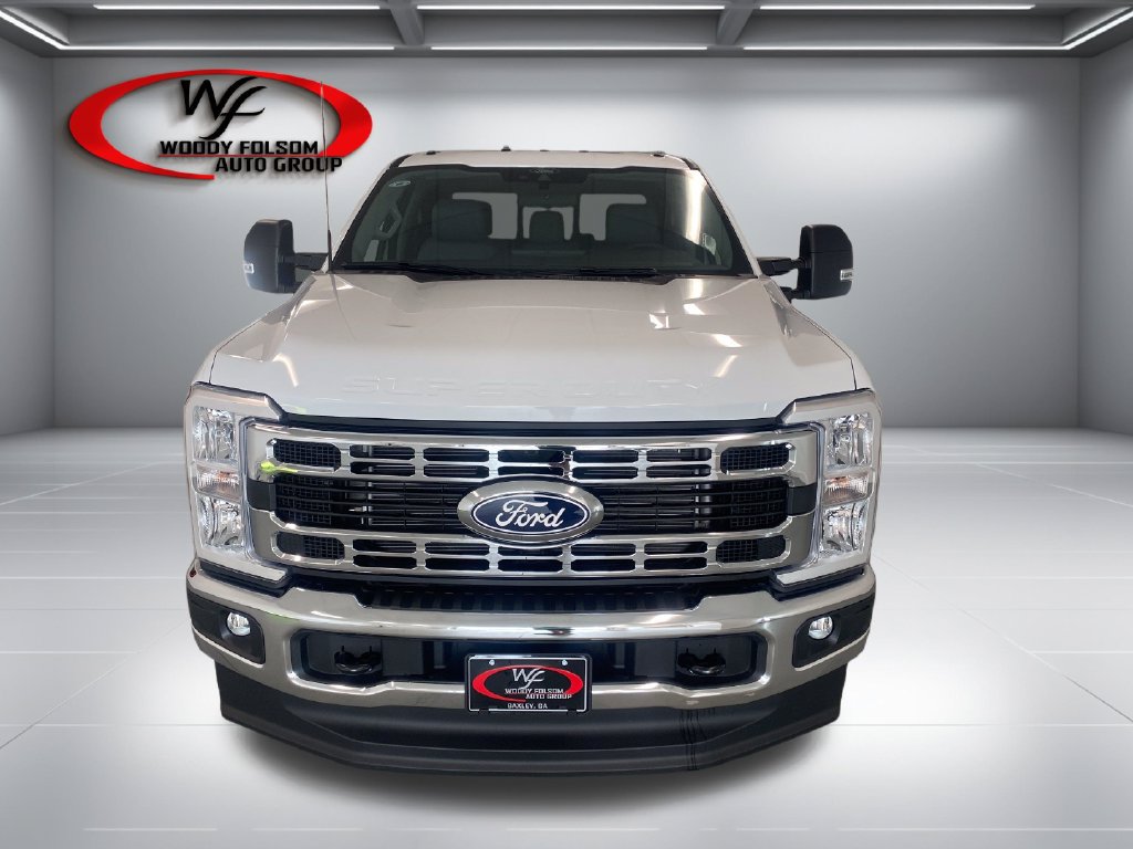 New 2027 Ford F350 XL w/ XL Chrome Package AWD/4WD image 3