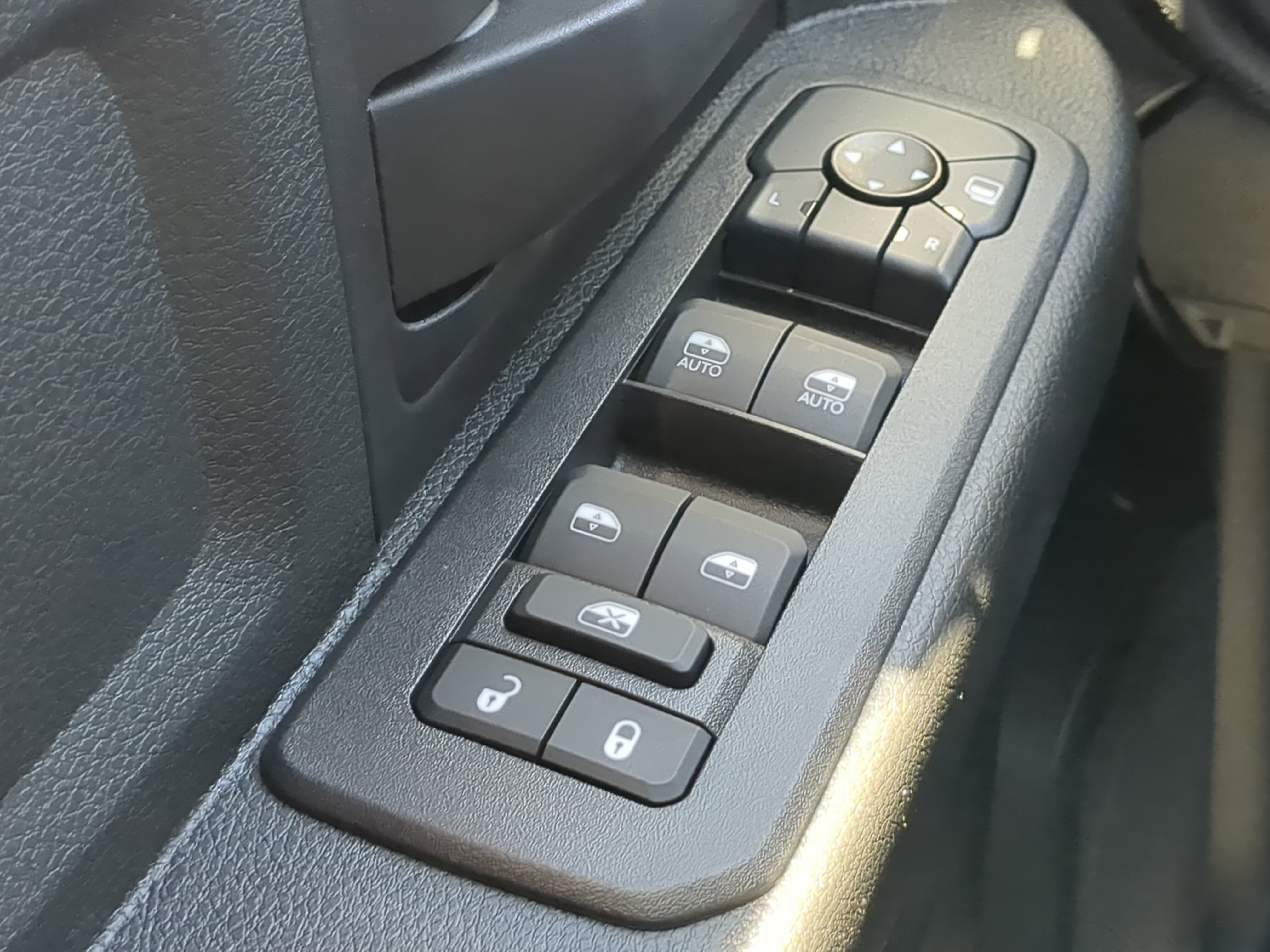 New 2025 RAM 4500 Tradesman AWD/4WD image 22