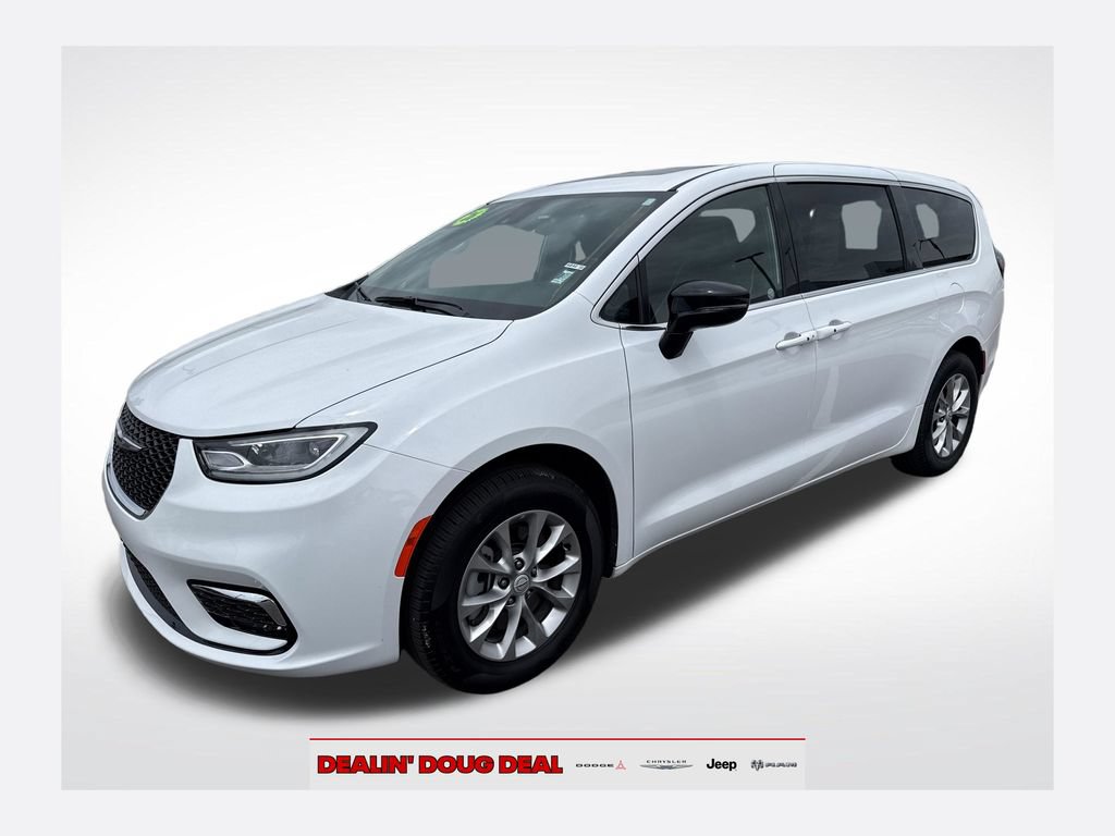 Used 2026 Chrysler Pacifica Limited