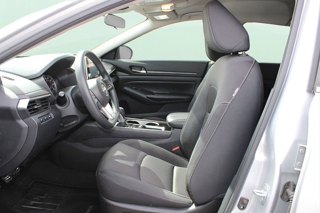 Used 2024 Nissan Altima 2.5 SV image 22