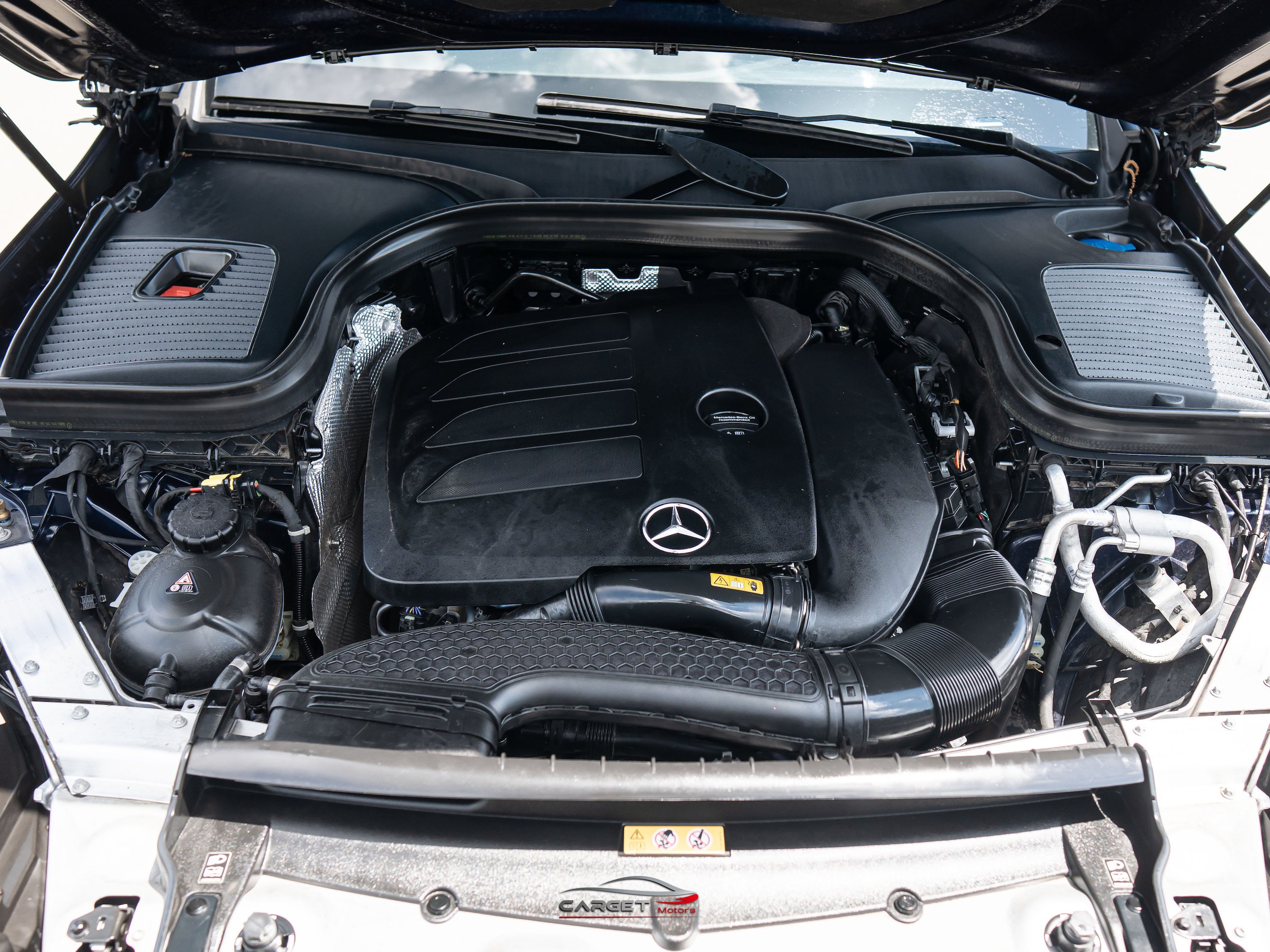Used 2021 Mercedes-Benz GLC 300 4MATIC w/ AMG Line image 47