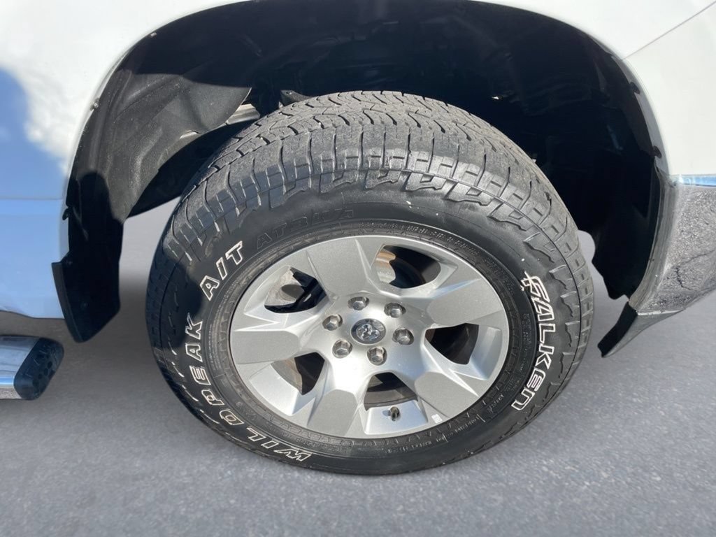 Used 2023 RAM 1500 Big Horn AWD/4WD image 12