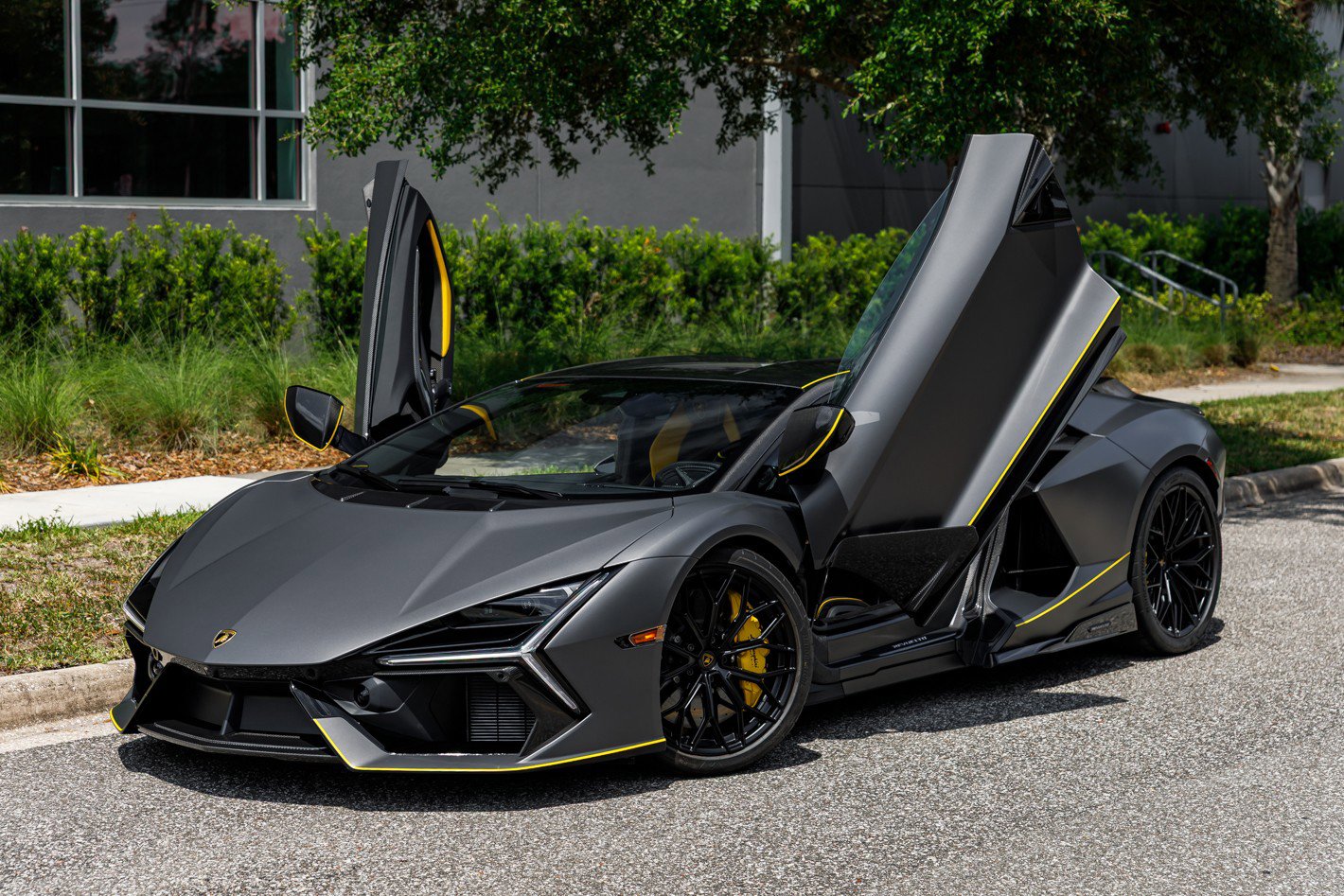 Used 2025 Lamborghini Revuelto