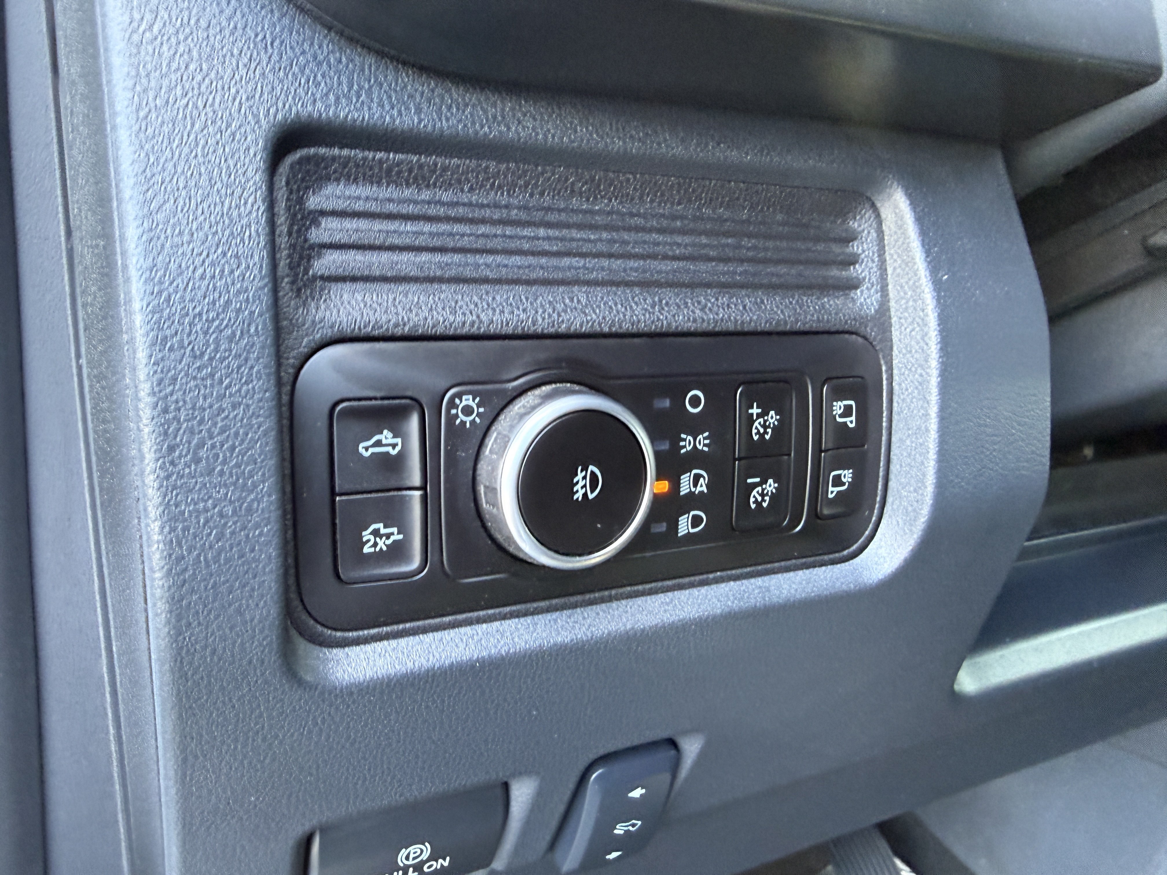 Used 2026 Ford F350 Lariat AWD/4WD image 49