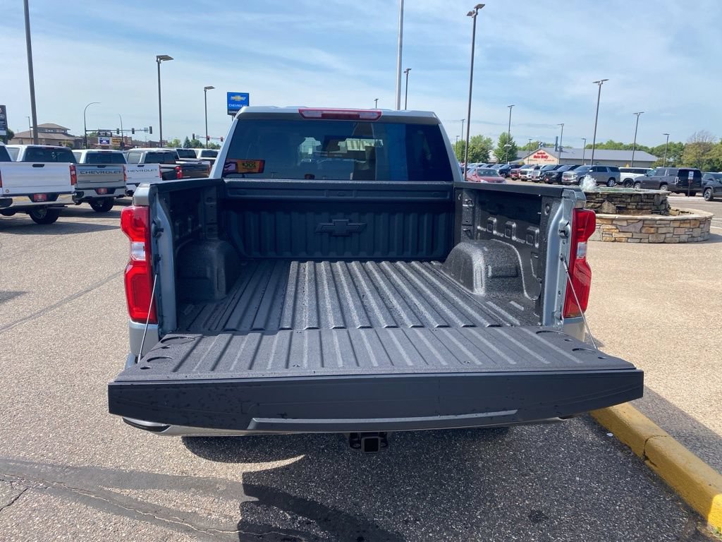 New 2026 Chevrolet Silverado 1500 RST w/ RST Select Package AWD/4WD image 8